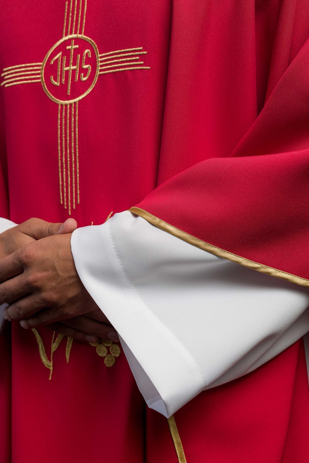 Red Chasuble Embroidered with a Wide Collar and IHS Motif KOR/003/02/12/KARO CZERWONY - CHASUBLES.COM