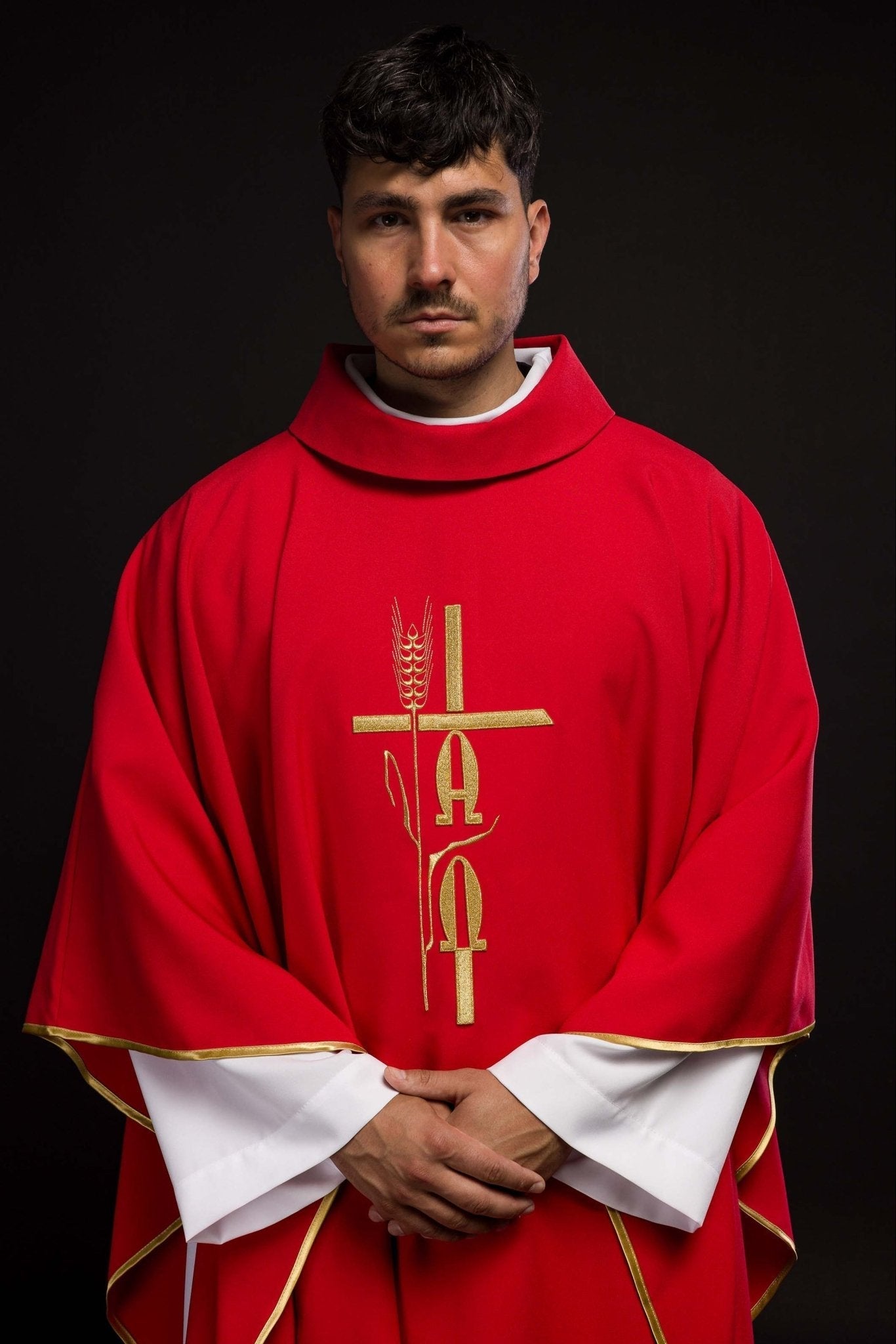 Red chasuble with cross and alfa omega symbols KOR/013/02/12 CZERWONY - HAFTINAUSA.COM