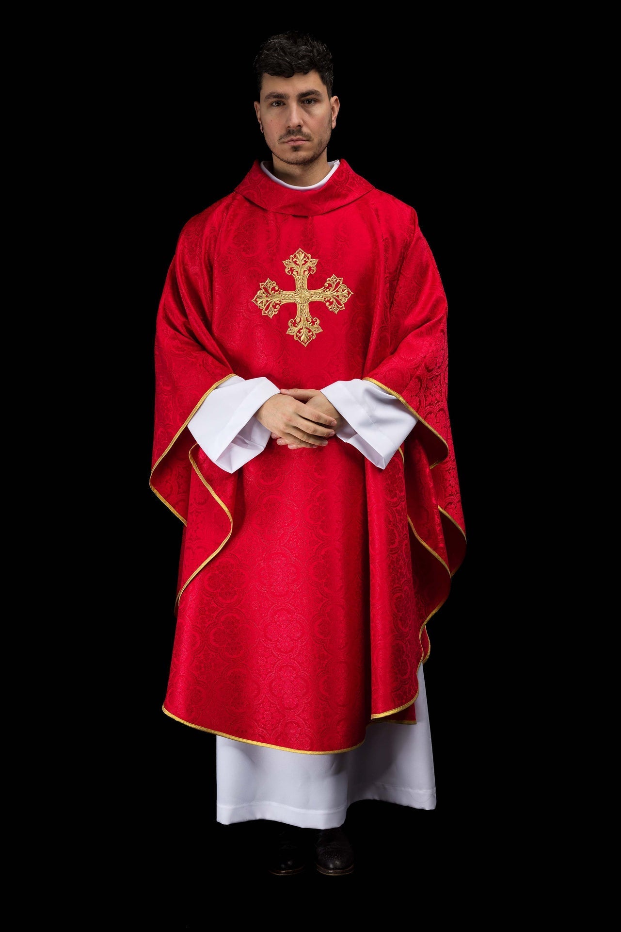 Red chasuble with cross jacquard fabric KOR/403/02/11 - CHASUBLES.COM