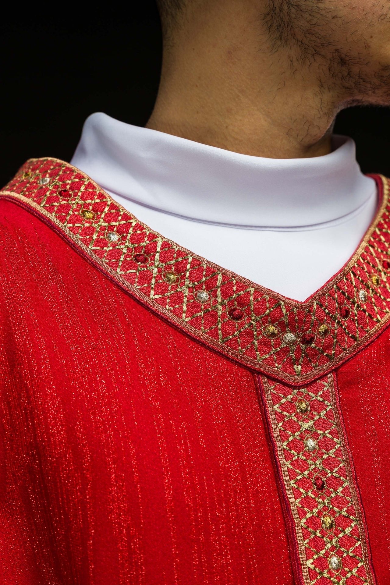 Red Chasuble with Embroidered Band and Collar LE/7033/02 - CHASUBLES.COM