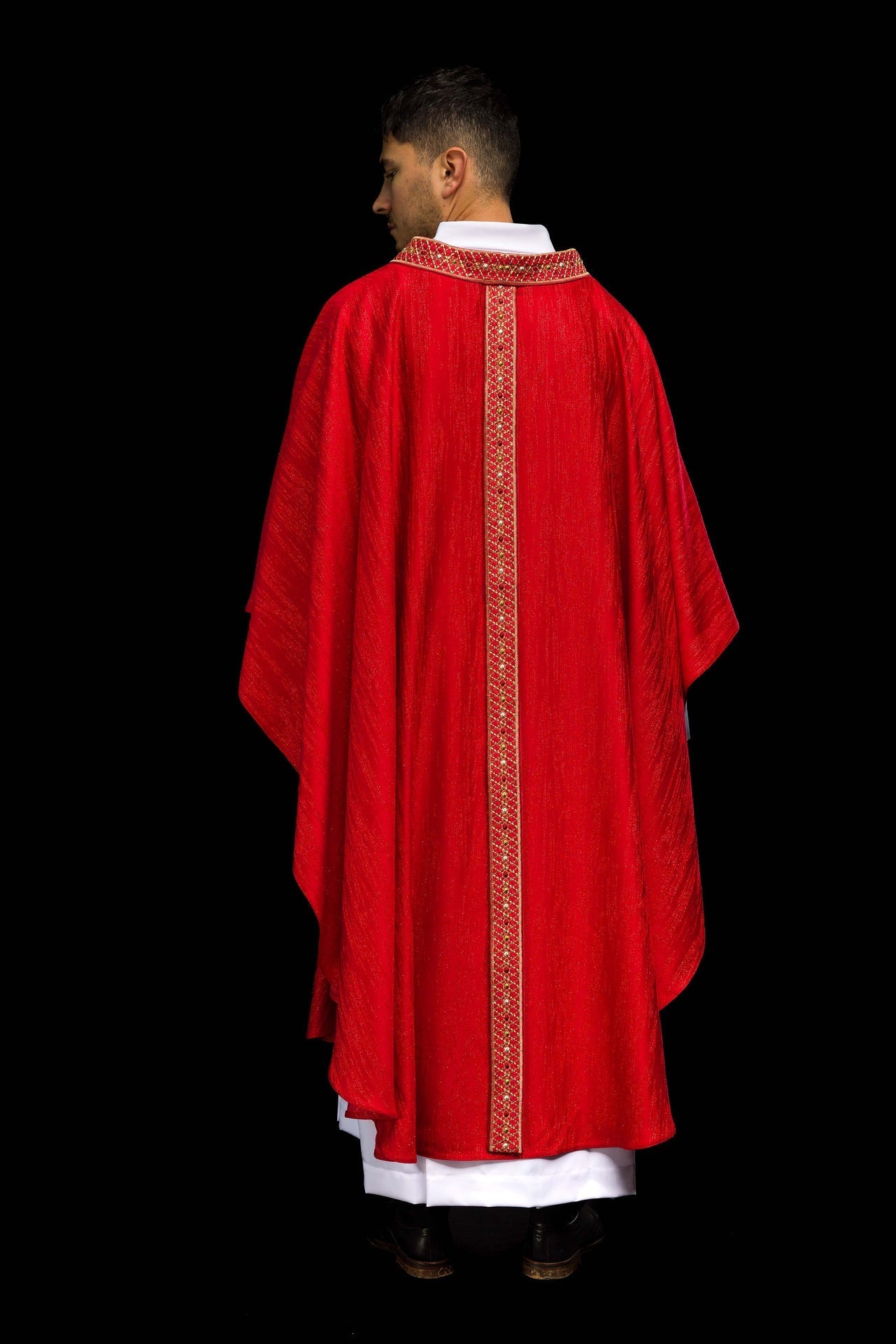 Red Chasuble with Embroidered Band and Collar LE/7033/02 - CHASUBLES.COM