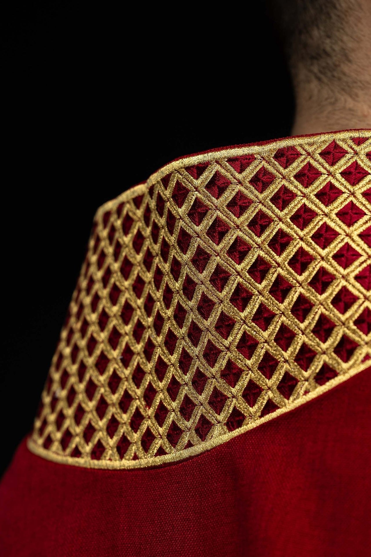 Red dalmatic with embroidered crosses and a collar S-1070-02-70-D DALMATYK - CHASUBLES.COM