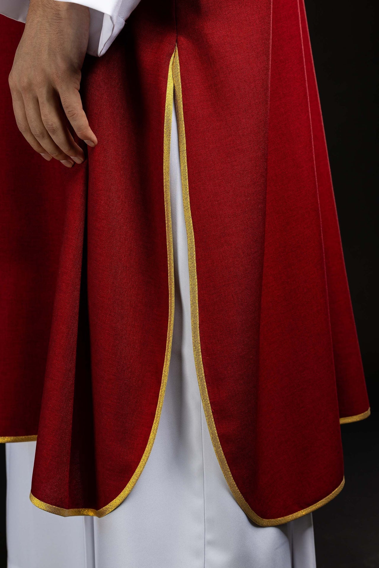 Red dalmatic with embroidered crosses and a collar S-1070-02-70-D DALMATYK - CHASUBLES.COM