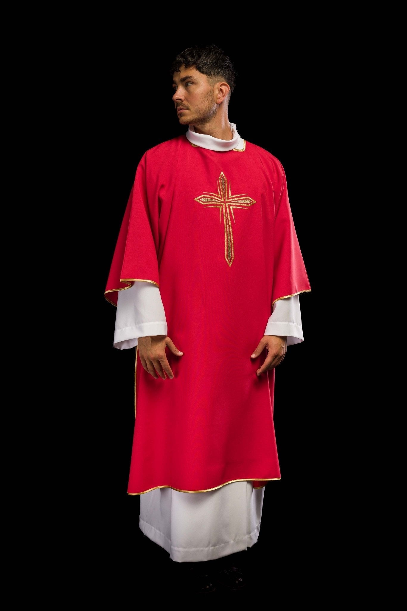 Red dalmatic with embroidered golden cross KDL/037/02/12/D - HAFTINAUSA.COM