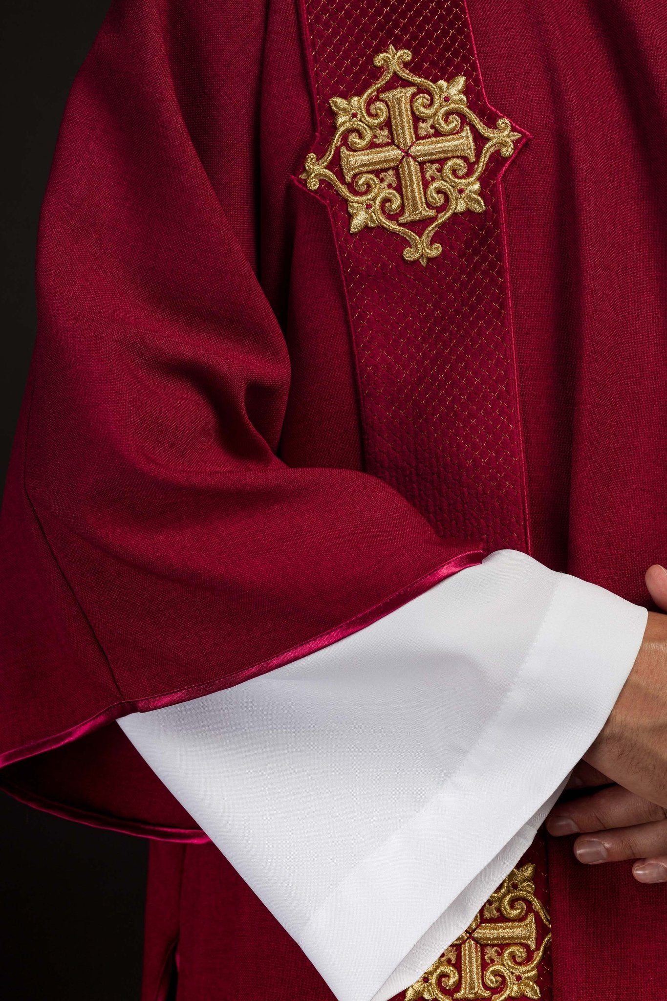 Red dalmatic with velvet bands and cross symbols LE/1030/02/B - CHASUBLES.COM