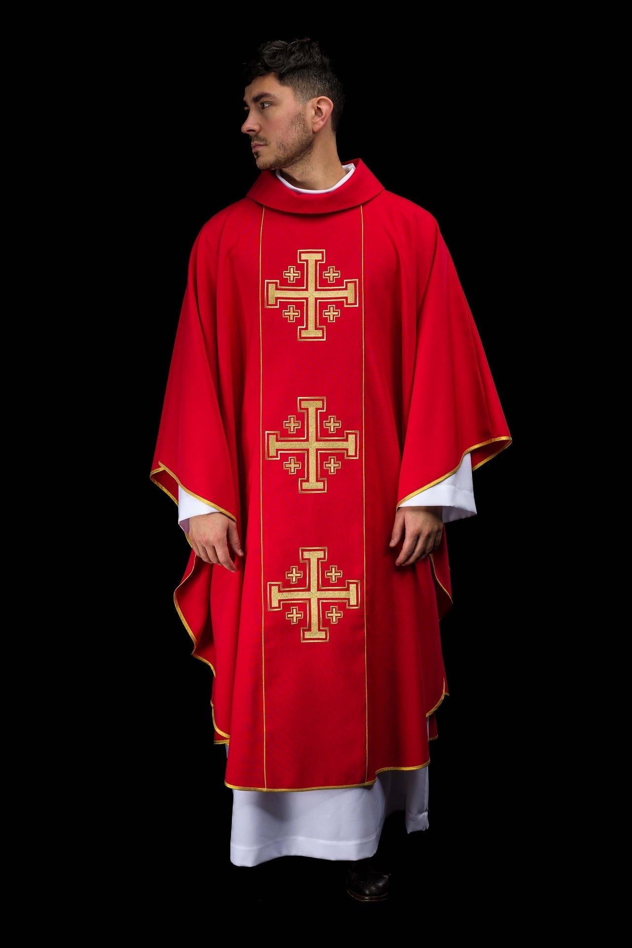 Red embroidered chasuble with band and Jerusalem crosses KDT/7046/02/01 - CHASUBLES.COM