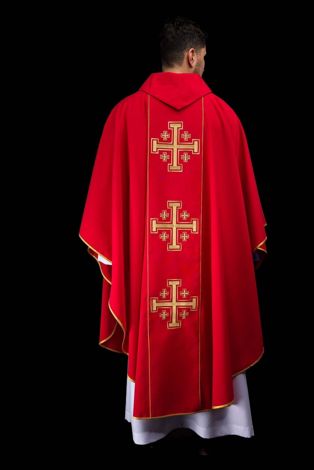 Red embroidered chasuble with band and Jerusalem crosses KDT/7046/02/01 - CHASUBLES.COM