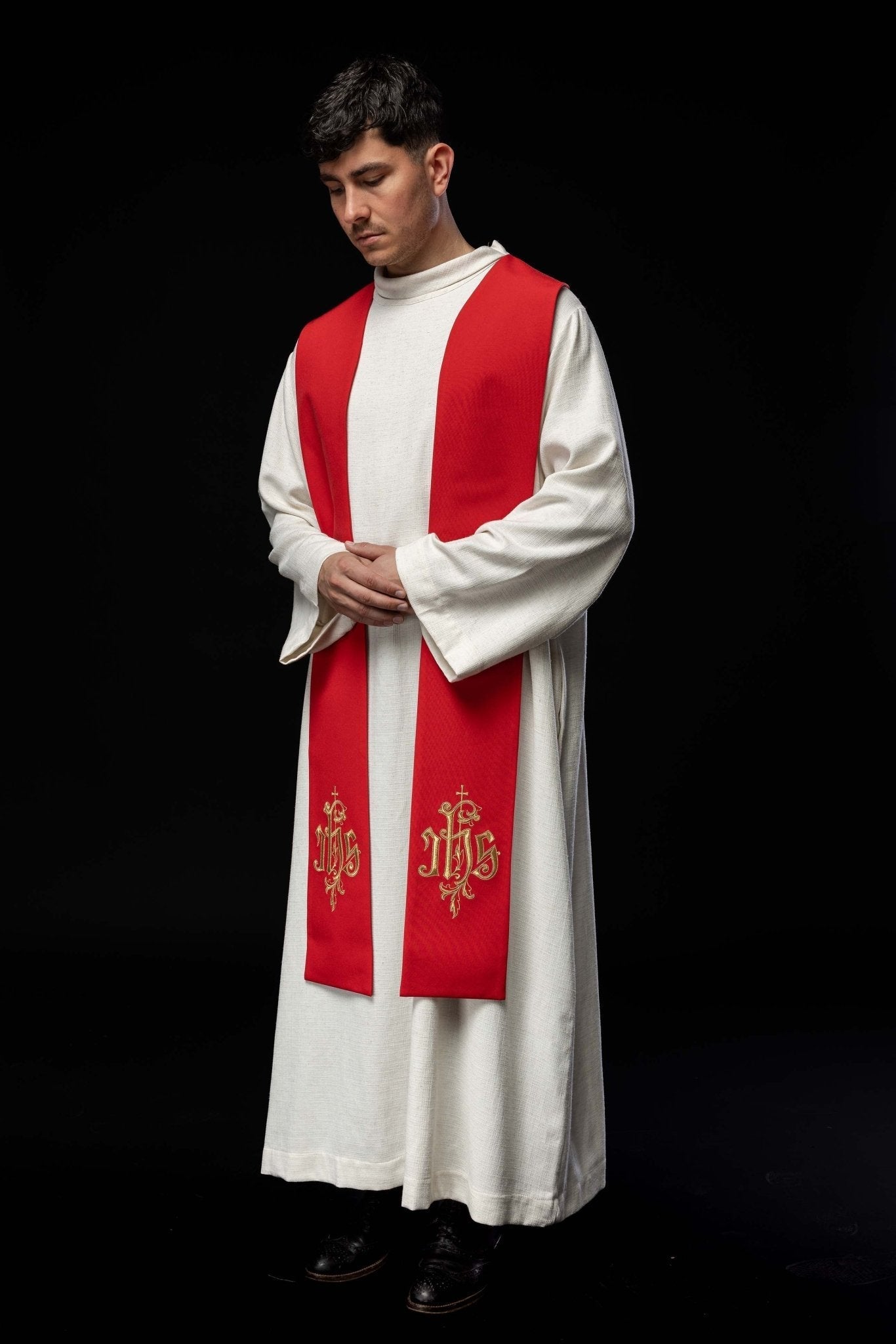 Red embroidered IHS stole KST/053/02/12 CZERWONY - HAFTINAUSA.COM