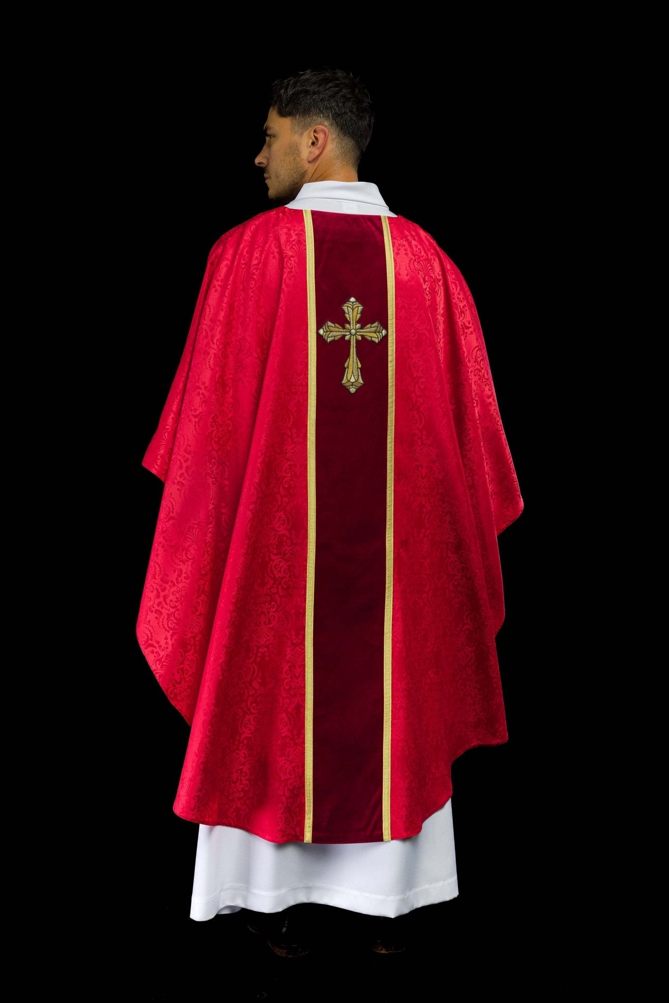 Red liturgical chasuble with stole and cross embroidery on jacquard fabric KOA/007/02/98 - CHASUBLES.COM