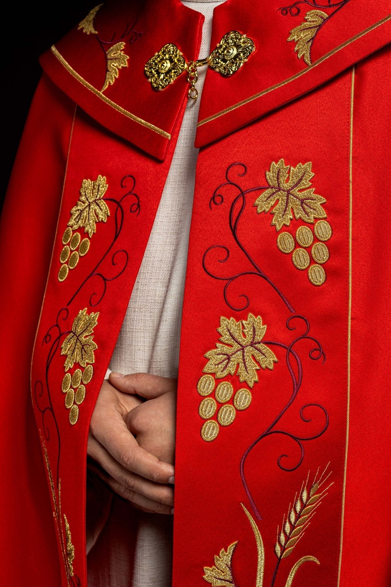 Red Liturgical cope with Gold Embroidery IHS and Grape KKP/001/02/20 CZERWONA SAT.POMPON 150cm - HAFTINAUSA.COM