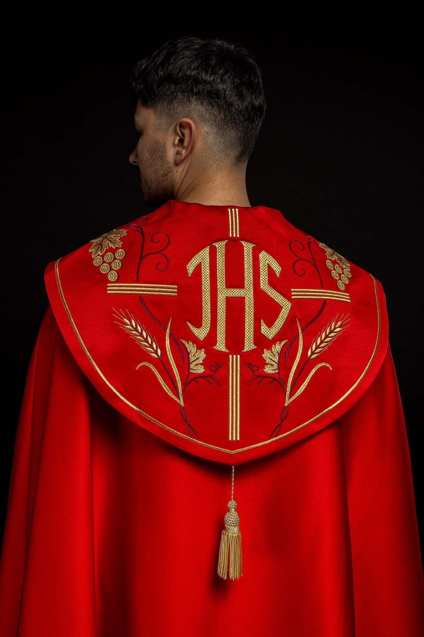 Red Liturgical cope with Gold Embroidery IHS and Grape KKP/001/02/20 CZERWONA SAT.POMPON 150cm - HAFTINAUSA.COM