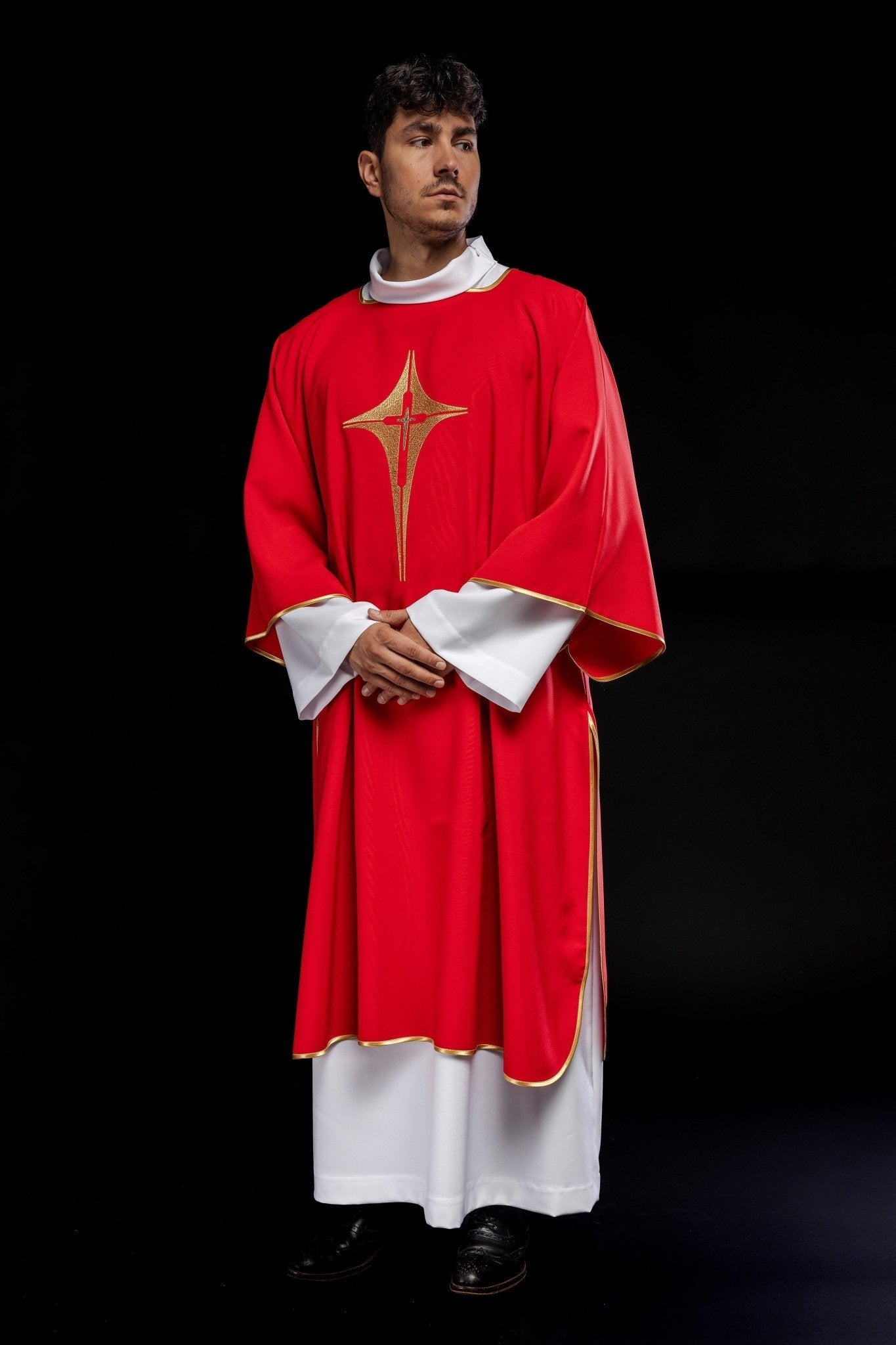 Red liturgical dalmatic with gold cross KDL/214/02/12/D - HAFTINAUSA.COM