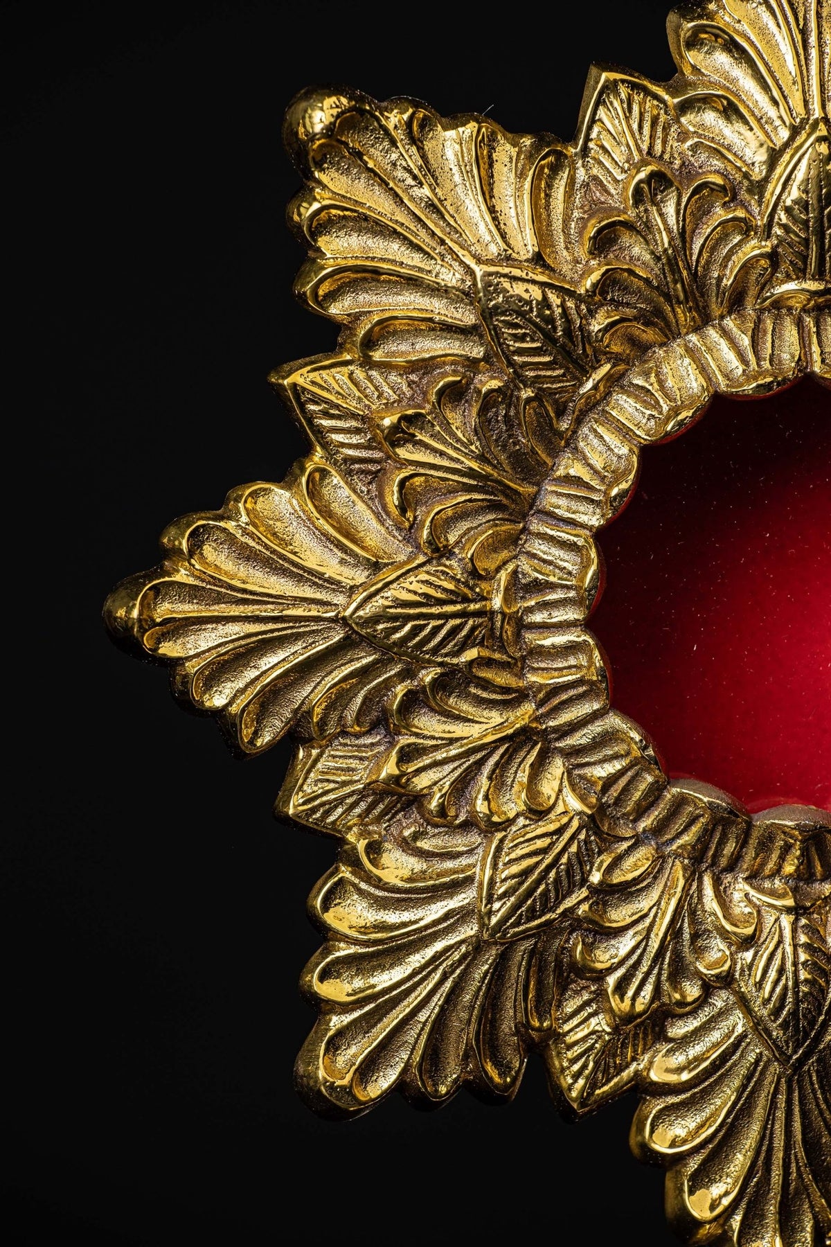 Reliquary - brass MN-1016 - CHASUBLES.COM