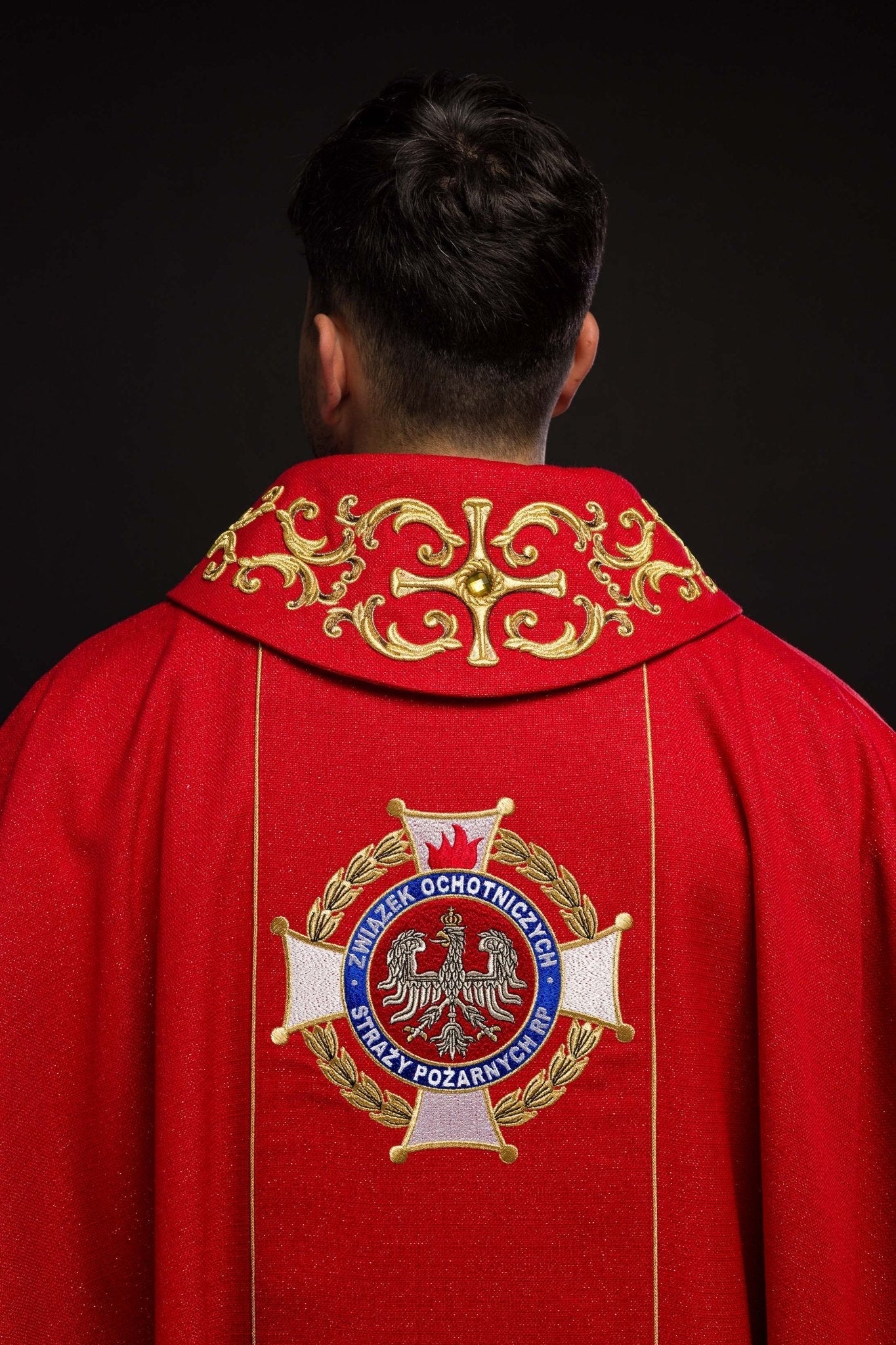 Richly embroidered chasuble with the image of Saint Florian KOW2/037/02/71 - HAFTINAUSA.COM