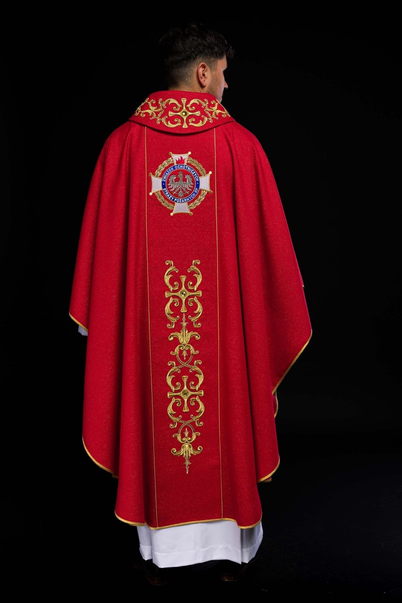 Richly embroidered chasuble with the image of Saint Florian KOW2/037/02/71 - HAFTINAUSA.COM