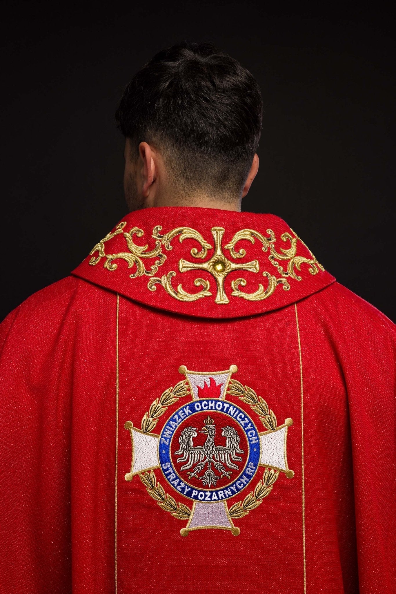 Richly embroidered chasuble with the image of Saint Florian KOW2/037/02/71 - HAFTINAUSA.COM