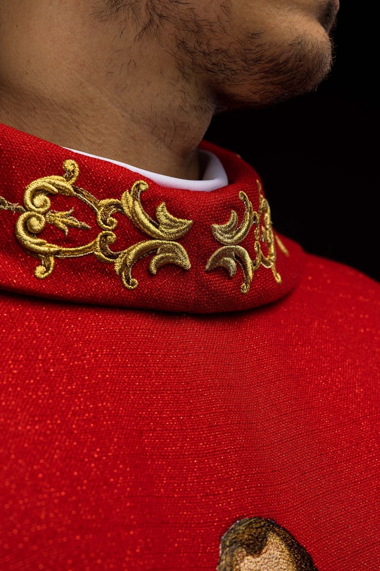 Richly embroidered chasuble with the image of Saint Paul red KOW2/039/02/71 - CHASUBLES.COM