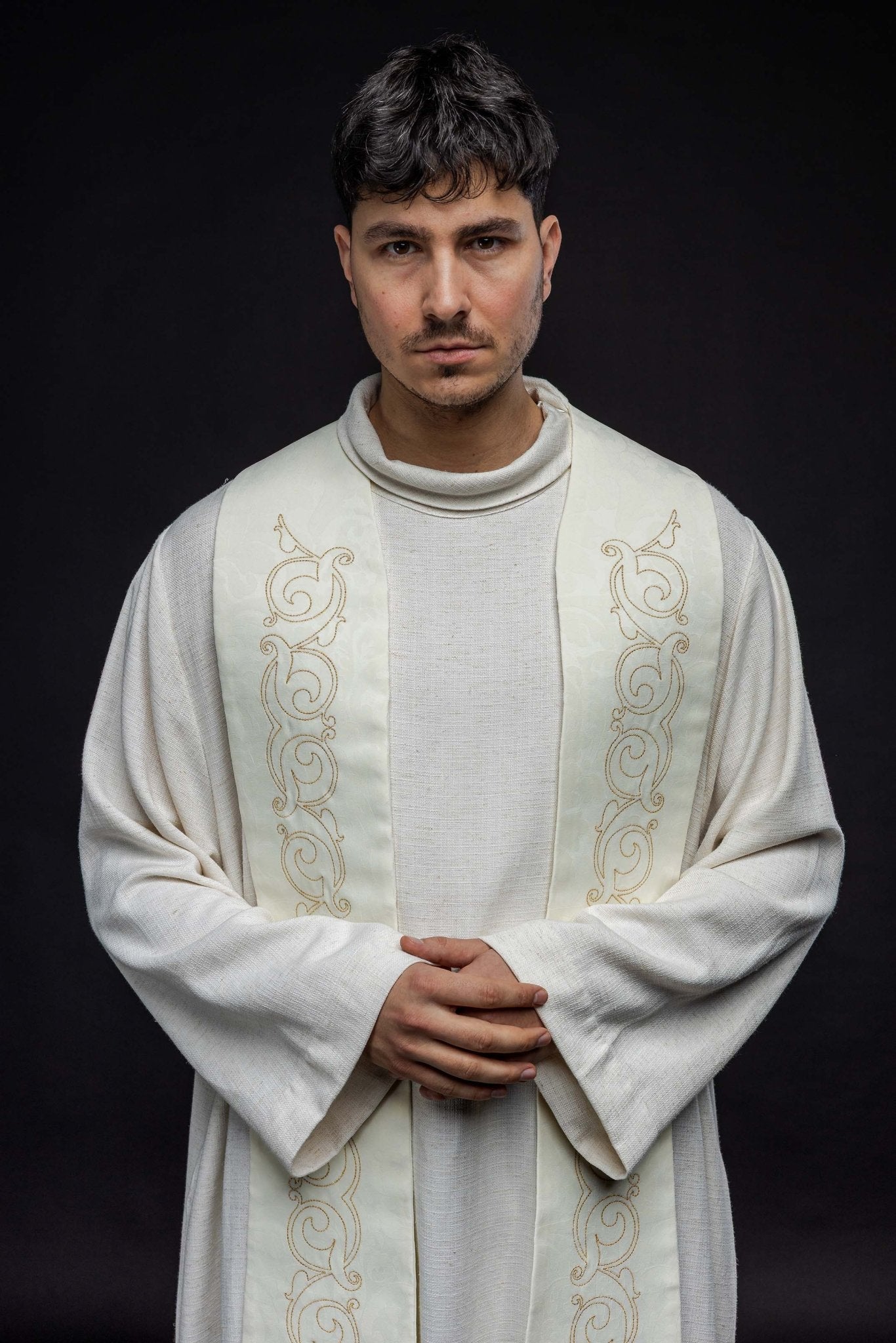 Roman stole with cross embroidery HA2102 - 05 - HAFTINAUSA.COM