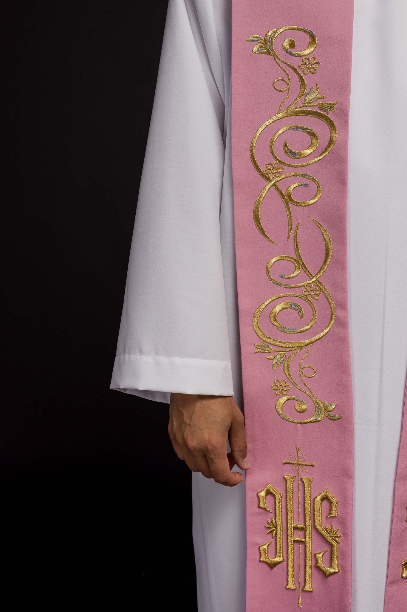 Rose - colored priestly stole embroidered with IHS KST/031/08/01 RÓŻOWY - HAFTINAUSA.COM