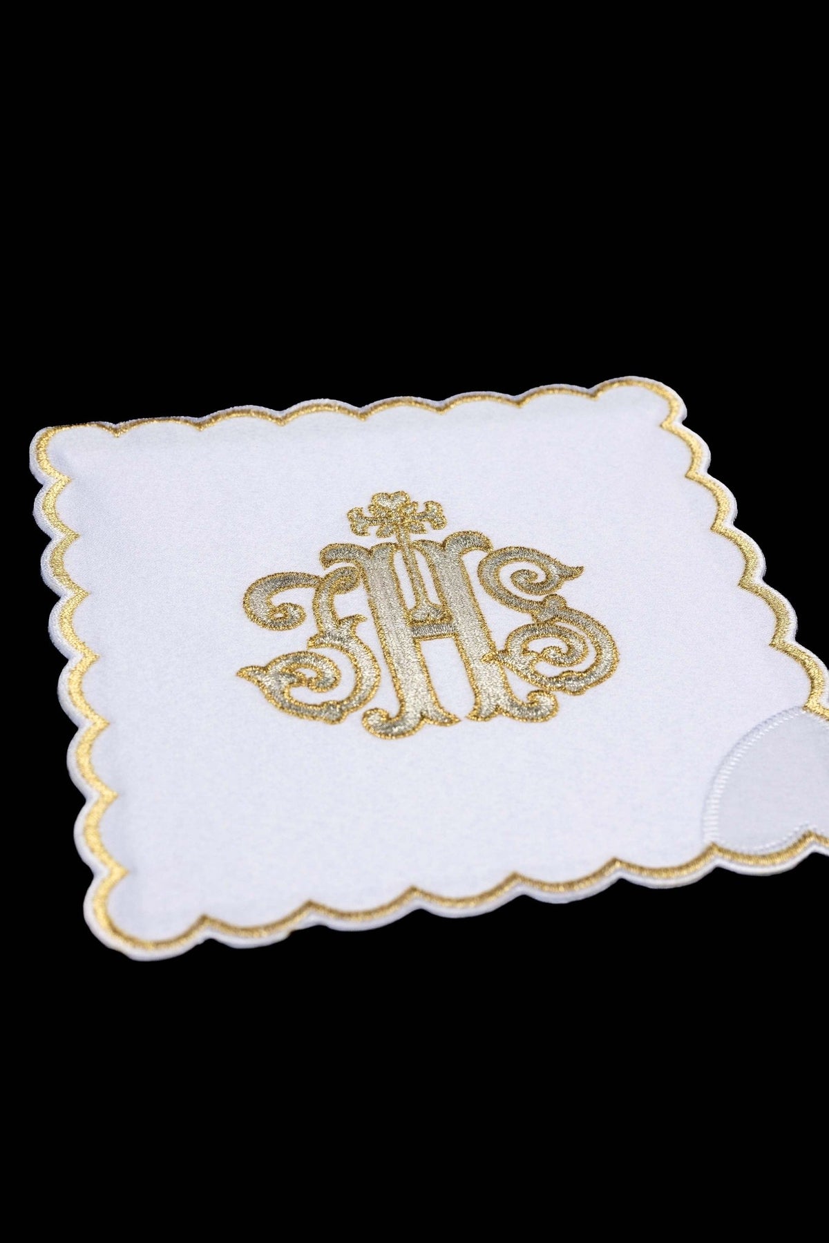 Set of Four Embroidered Chalice Palls with IHS Motif KPA4/072 18*18 - CHASUBLES.COM