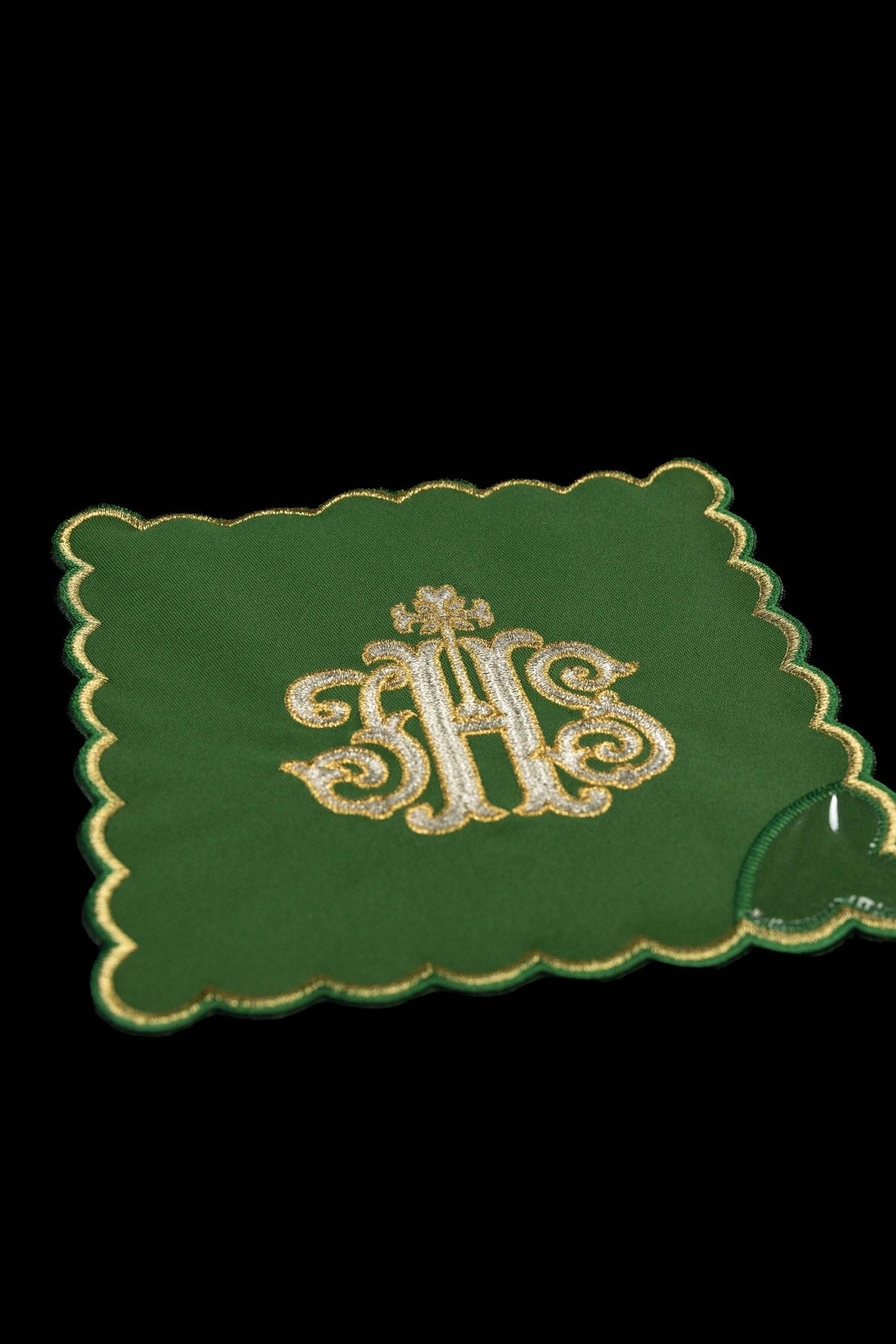 Set of Four Embroidered Chalice Palls with IHS Motif KPA4/072 18*18 - CHASUBLES.COM