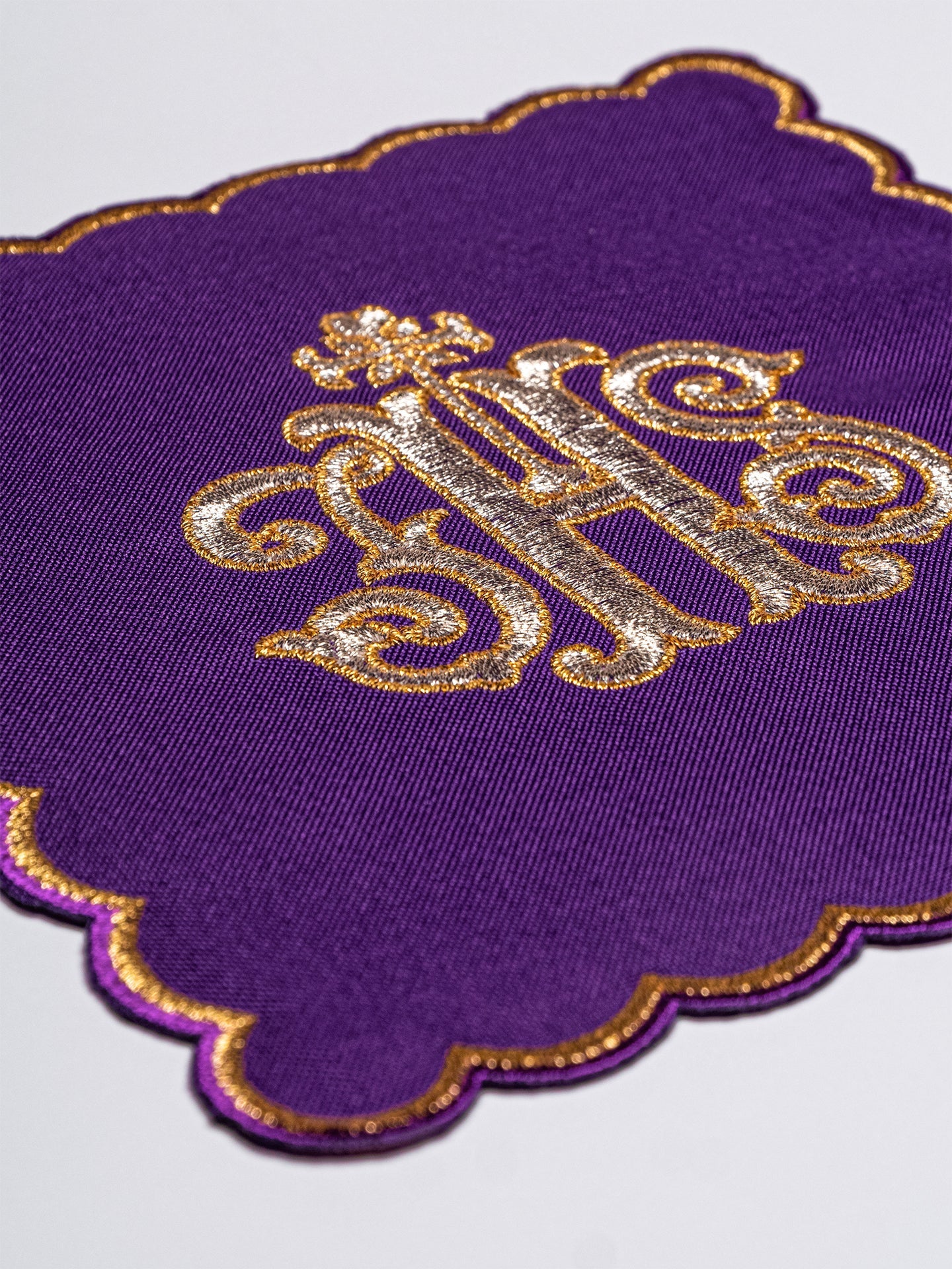 Set of palls with the IHS symbol in four liturgical colors KPA4/072 18*18 - CHASUBLES.COM