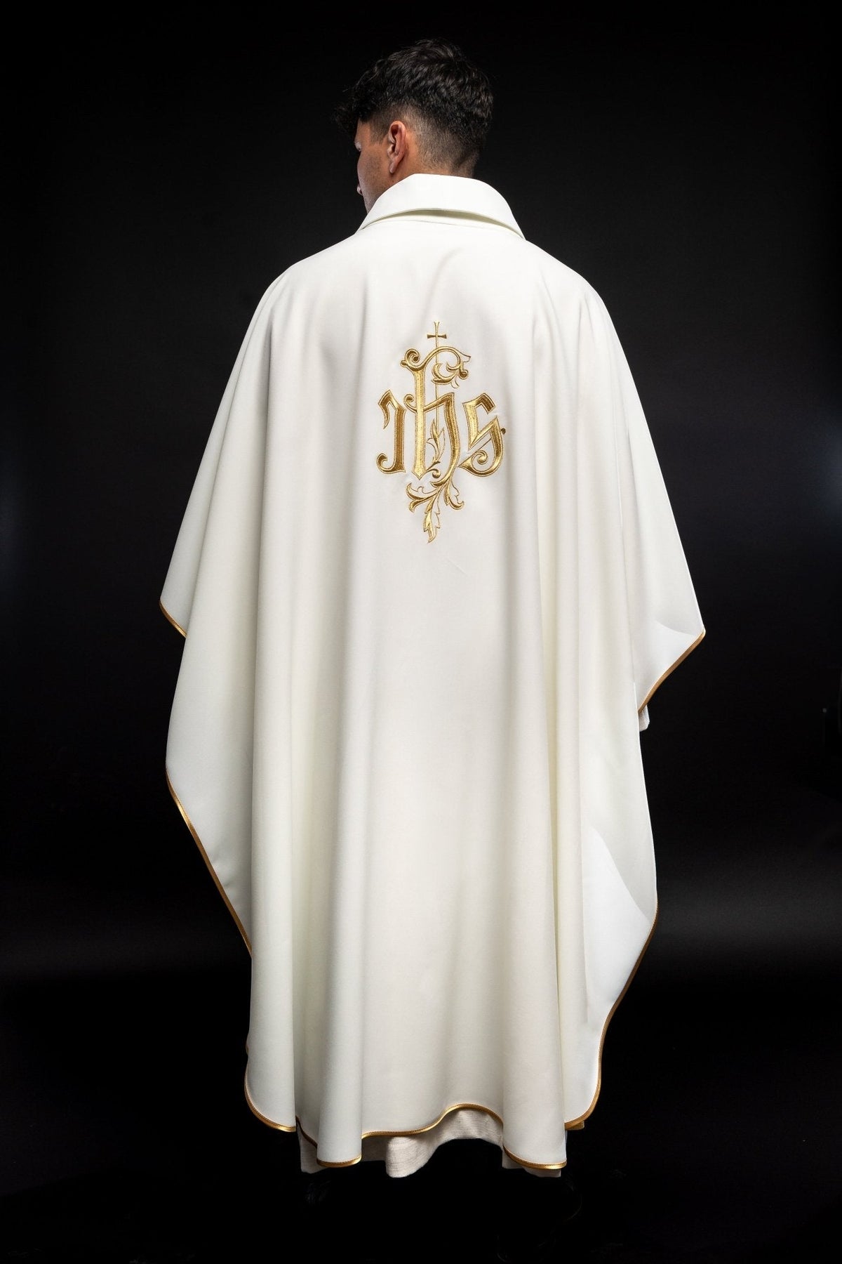 Simple Chasuble Ecru Chasuble Gold JHS - Simple Elegance