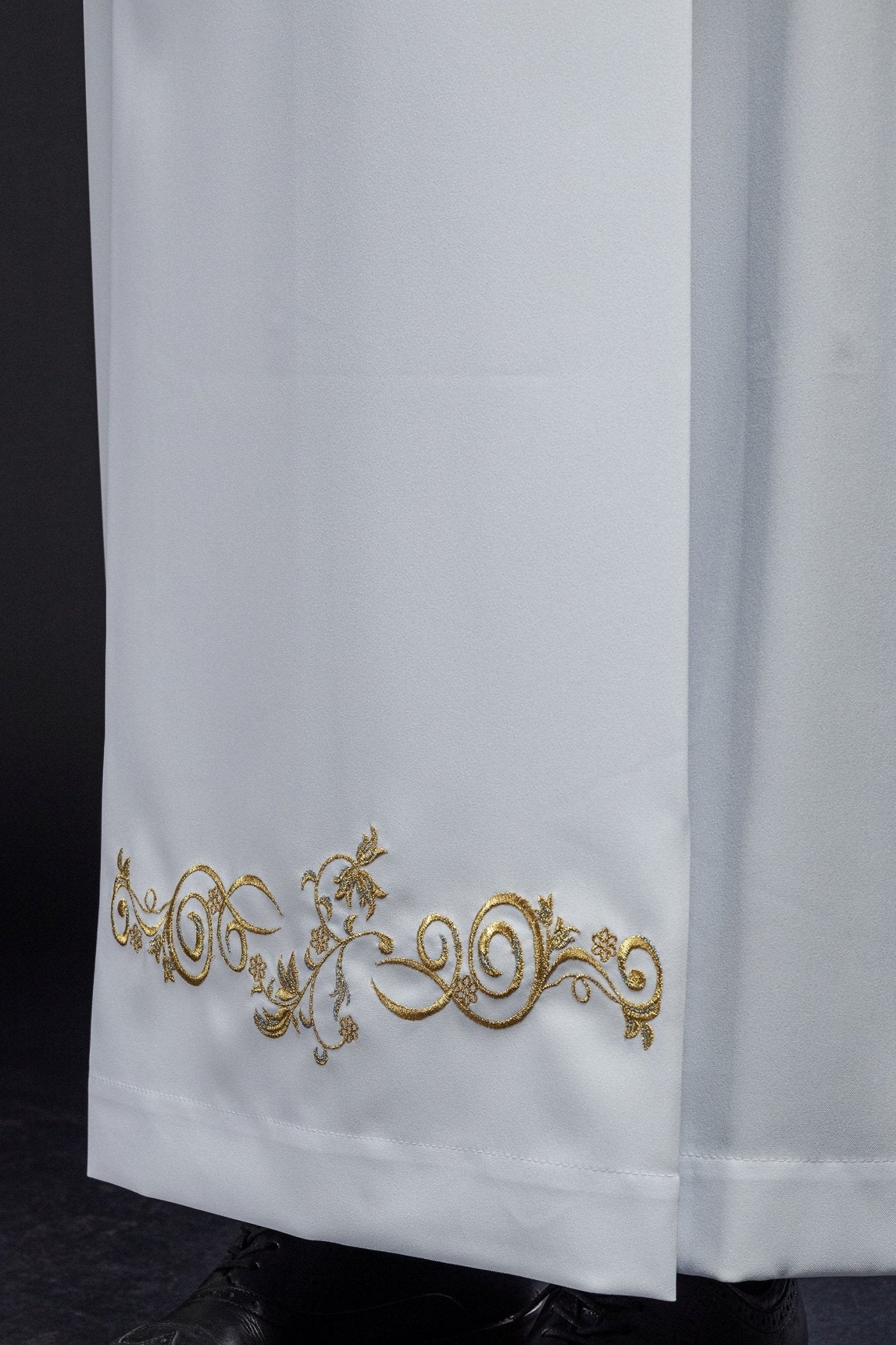 Smooth Priestly Alba with Collar KAB/003/04/12 135cm/164cm - HAFTINAUSA.COM