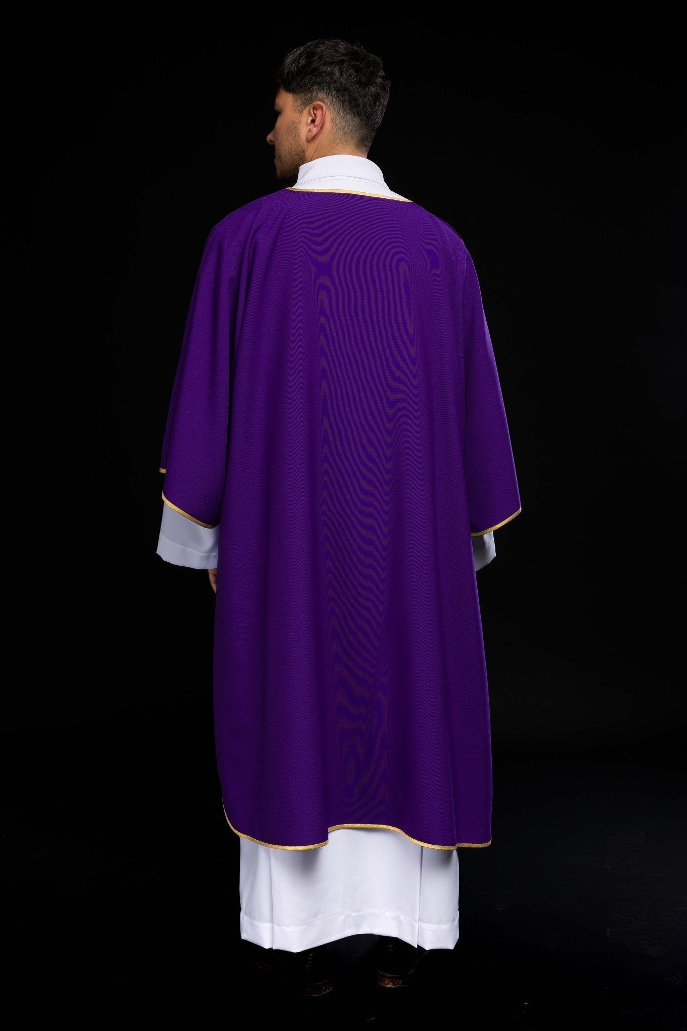 Smooth purple dalmatic with gold trim KDL/1002/03/12/D - HAFTINAUSA.COM