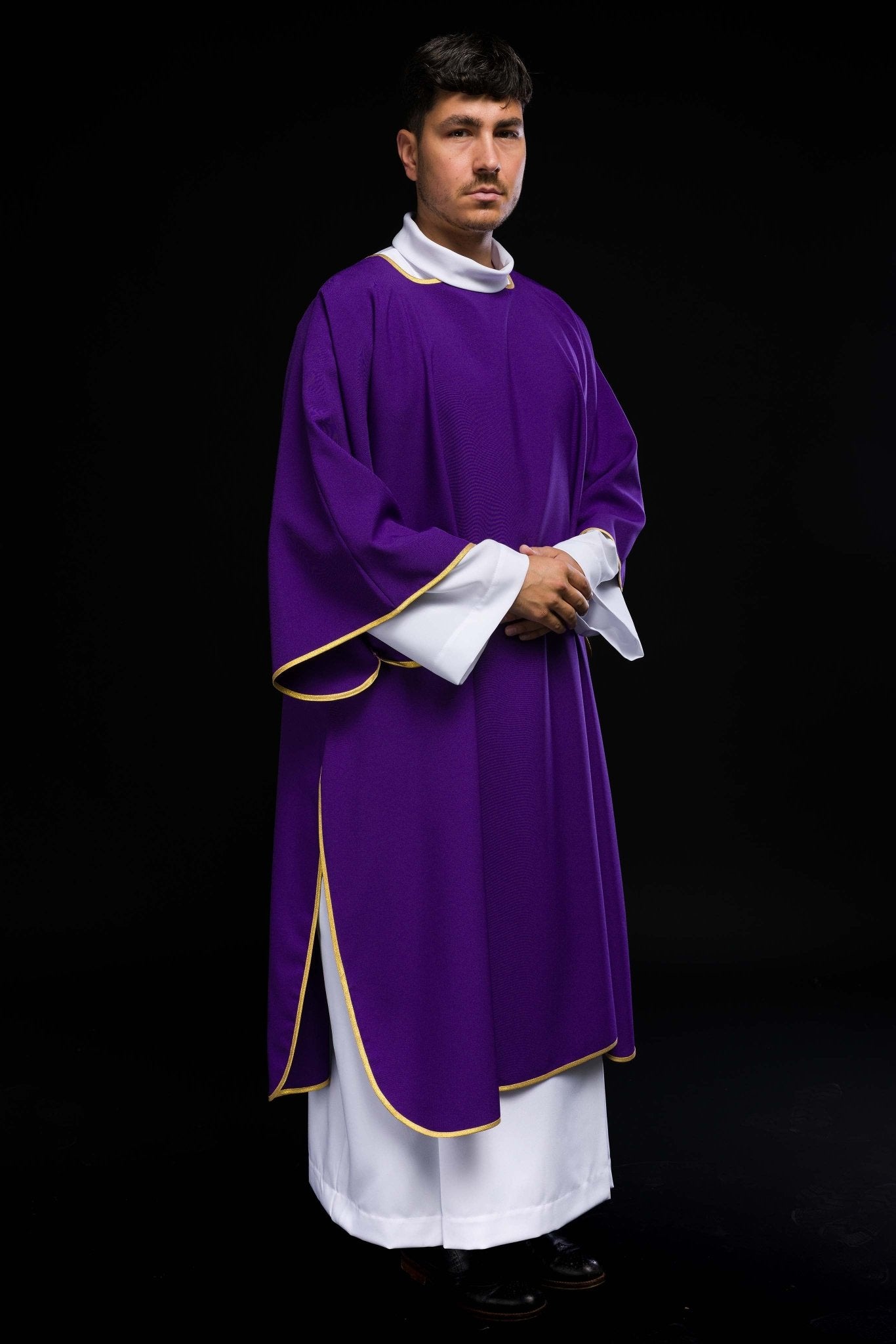 Smooth purple dalmatic with gold trim KDL/1002/03/12/D - HAFTINAUSA.COM