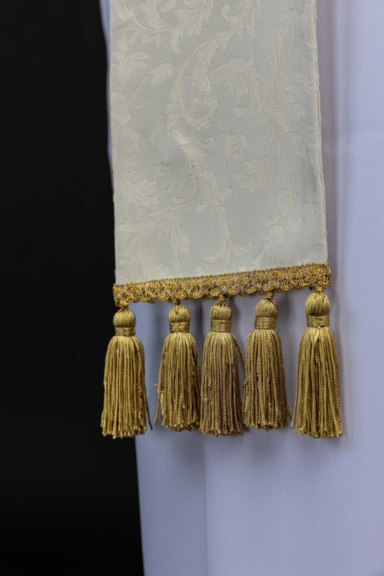 Stole with an image of the Holy Family sewn from decorative fabric S-2075-05-88 - CHASUBLES.COM