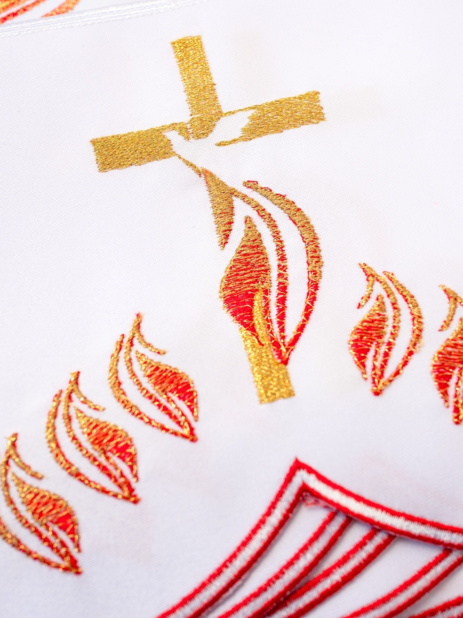 Trimmings with front embroidery Cross with Flames in White KOM/216/04 17cm 3,5m - HAFTINAUSA.COM