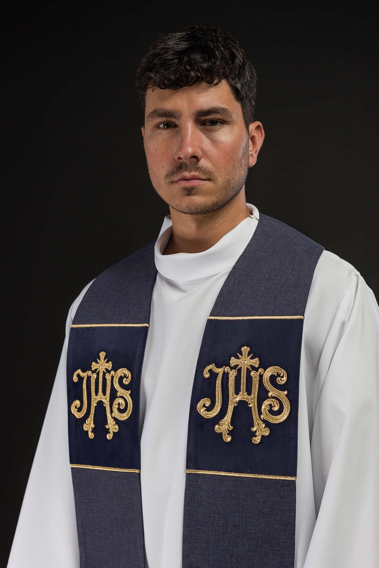 Velvet Embroidered Stole with IHS Motif in Purple S-2055-03-70 - CHASUBLES.COM