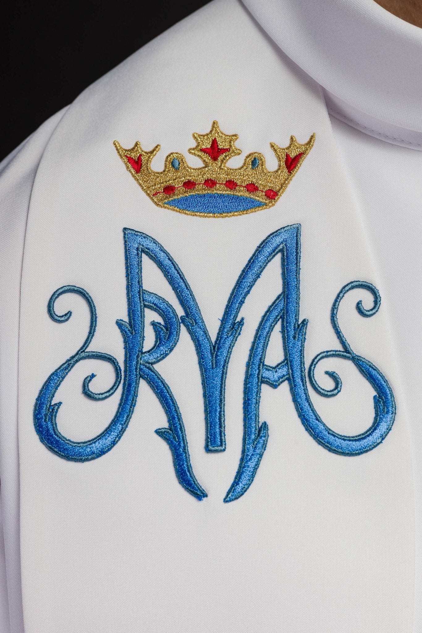 White embroidered priestly stole with Marian motif and crown KST/040/04/01 BIAŁY - HAFTINAUSA.COM